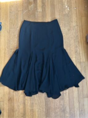 Classic Black handkerchief Hem Women's Skirt